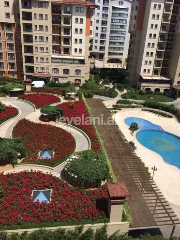 Satılır, yeni tikili, 5 otaqlı, 300 m², Gənclik m.