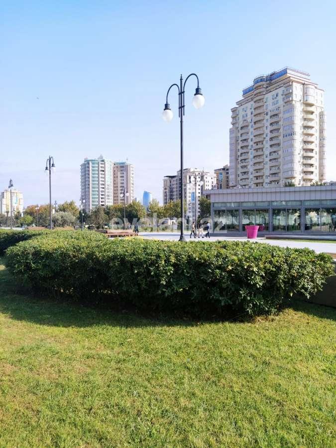 Satılır, yeni tikili, 2 otaqlı, 106 m², Sahil m.