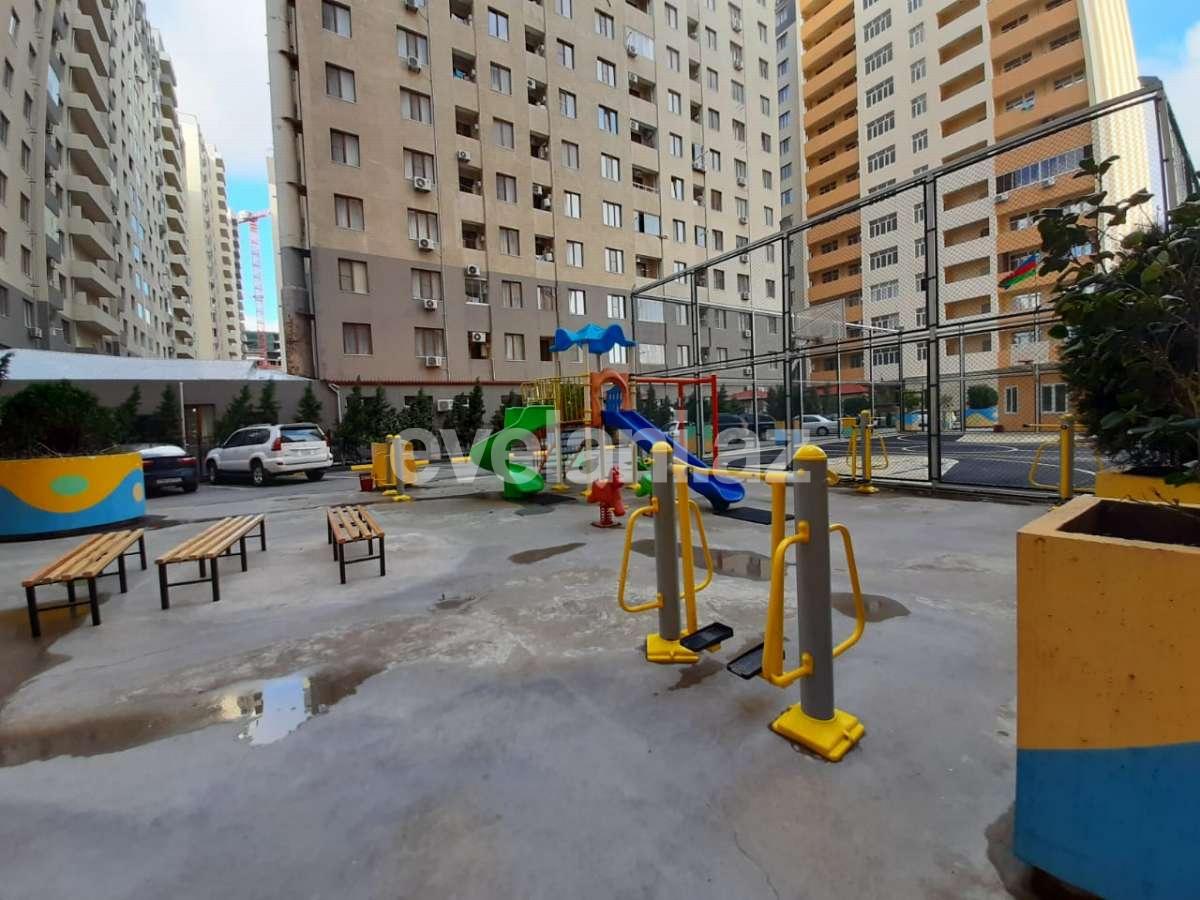Продаётся, новостройка, 3-комнаты, 140 m², Кара Караев m.