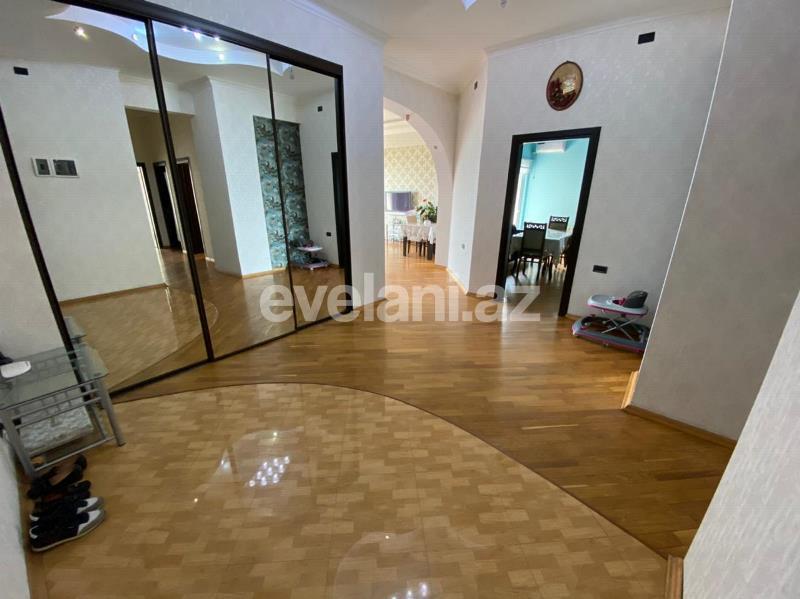 Satılır, yeni tikili, 4 otaqlı, 184 m², 28 may m.
