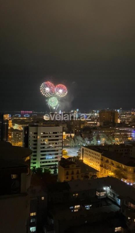 Satılır, yeni tikili, 4 otaqlı, 184 m², 28 may m.