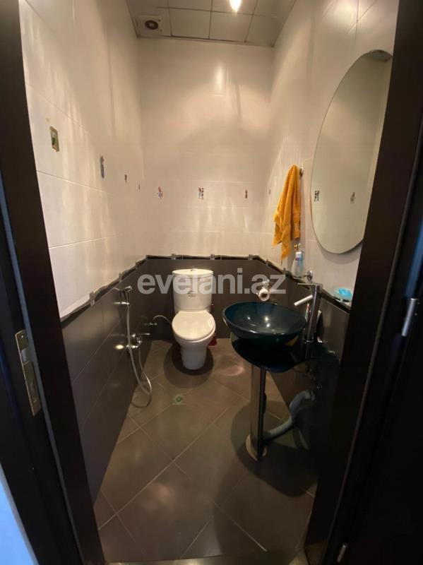 Satılır, yeni tikili, 4 otaqlı, 184 m², 28 may m.