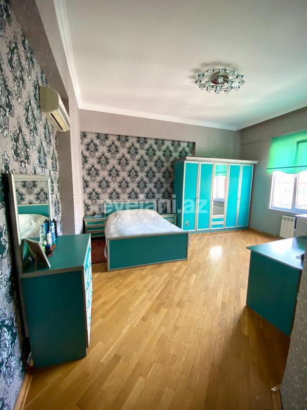 Satılır, yeni tikili, 4 otaqlı, 184 m², 28 may m.