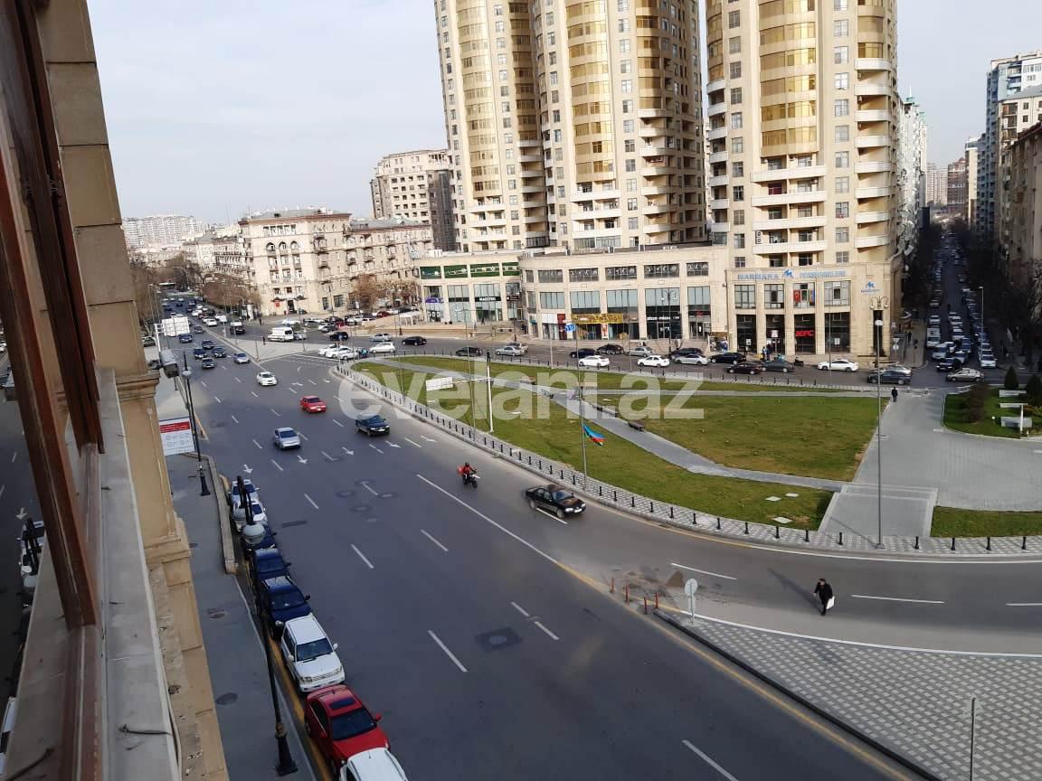 Satılır, köhnə tikili, 3 otaqlı, 100 m², Nizami m.