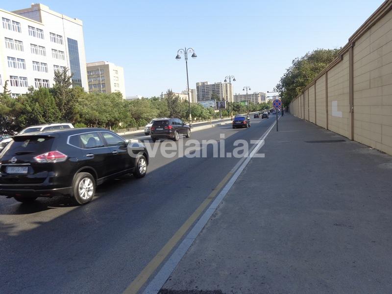 Satılır, yeni tikili, 5 otaqlı, 202 m², Elmlər Akademiyası m.