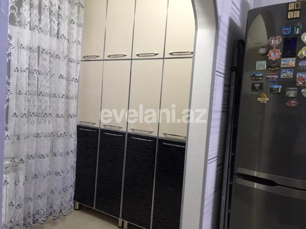 Satılır, köhnə tikili, 4 otaqlı, 85 m², 8 Noyabr m.