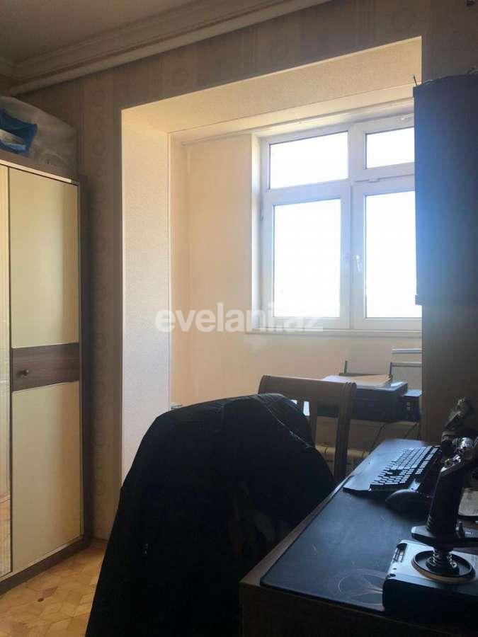 Satılır, köhnə tikili, 4 otaqlı, 85 m², 8 Noyabr m.