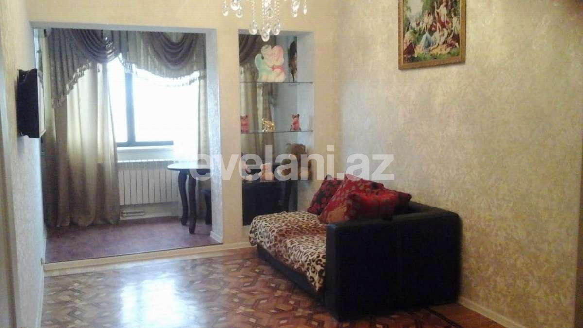 Satılır, köhnə tikili, 3 otaqlı, 100 m², Gənclik m.