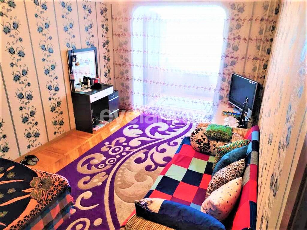 Satılır, köhnə tikili, 3 otaqlı, 80 m², Nəriman Nərimanov m.