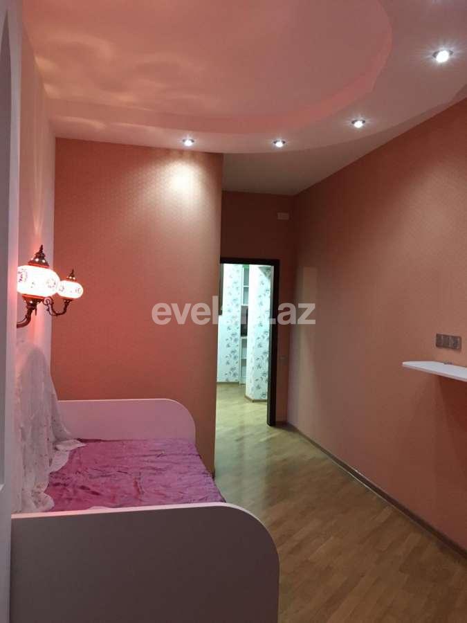 Kirayə verilir, yeni tikili, 4 otaqlı, 138 m², İnşaatçılar m.