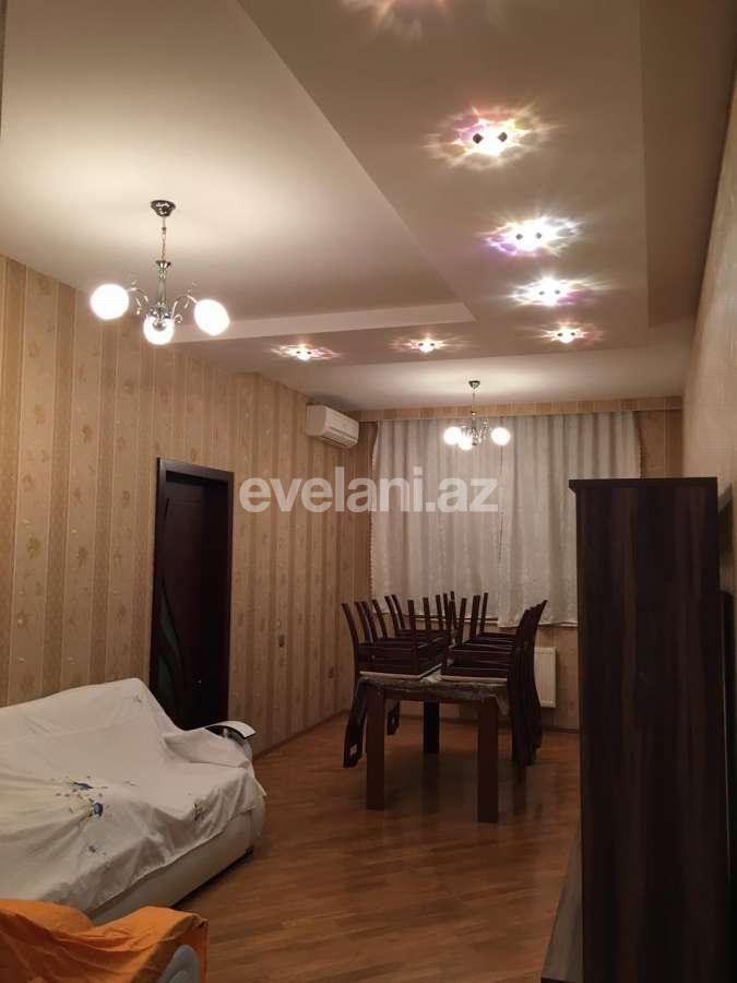 Kirayə verilir, yeni tikili, 4 otaqlı, 138 m², İnşaatçılar m.