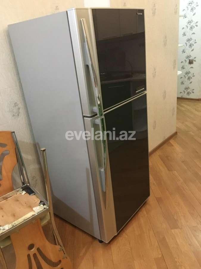 Kirayə verilir, yeni tikili, 4 otaqlı, 138 m², İnşaatçılar m.