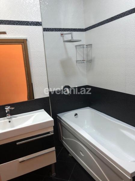 Kirayə verilir, yeni tikili, 3 otaqlı, 137 m², İnşaatçılar m.