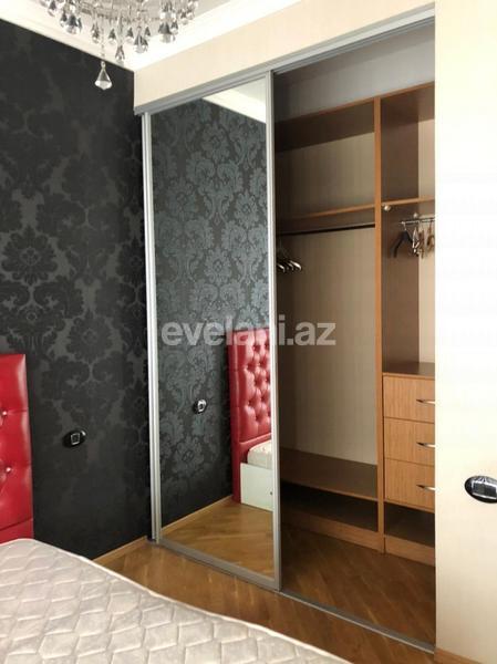 Kirayə verilir, yeni tikili, 3 otaqlı, 137 m², İnşaatçılar m.