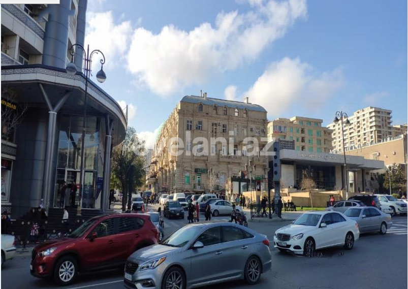 Satılır, yeni tikili, 4 otaqlı, 123 m², Nizami m.