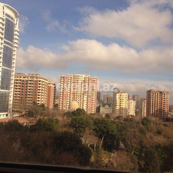 Kirayə verilir, yeni tikili, 3 otaqlı, 160 m², Nizami m.