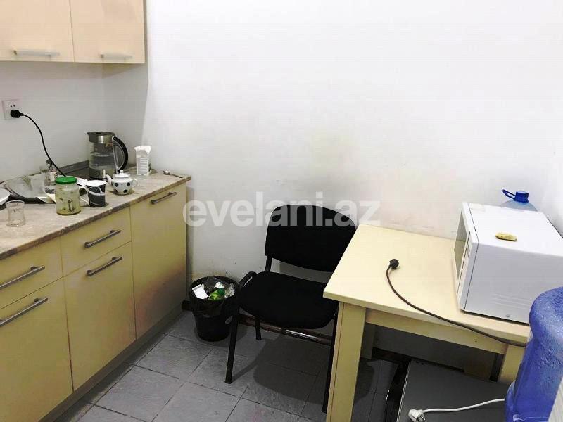 Satılır, ofis, 4 otaqlı, 110 m², Dərnəgül m.