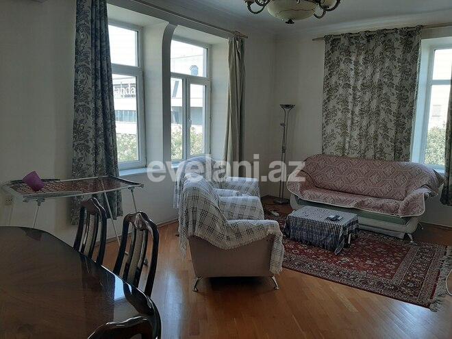 Rent, old building, 2 room, 60 m², Sabail r.