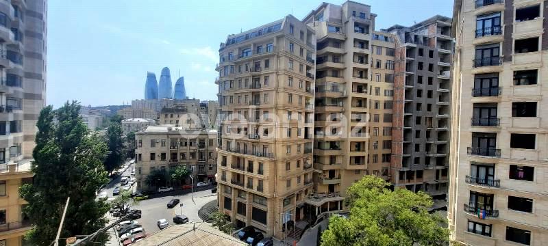 Sale, new building, 5 room, 280 m², Icheri Sheher m.