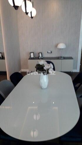 Продаётся, новостройка, 5-комнаты, 305 m², Низами m.