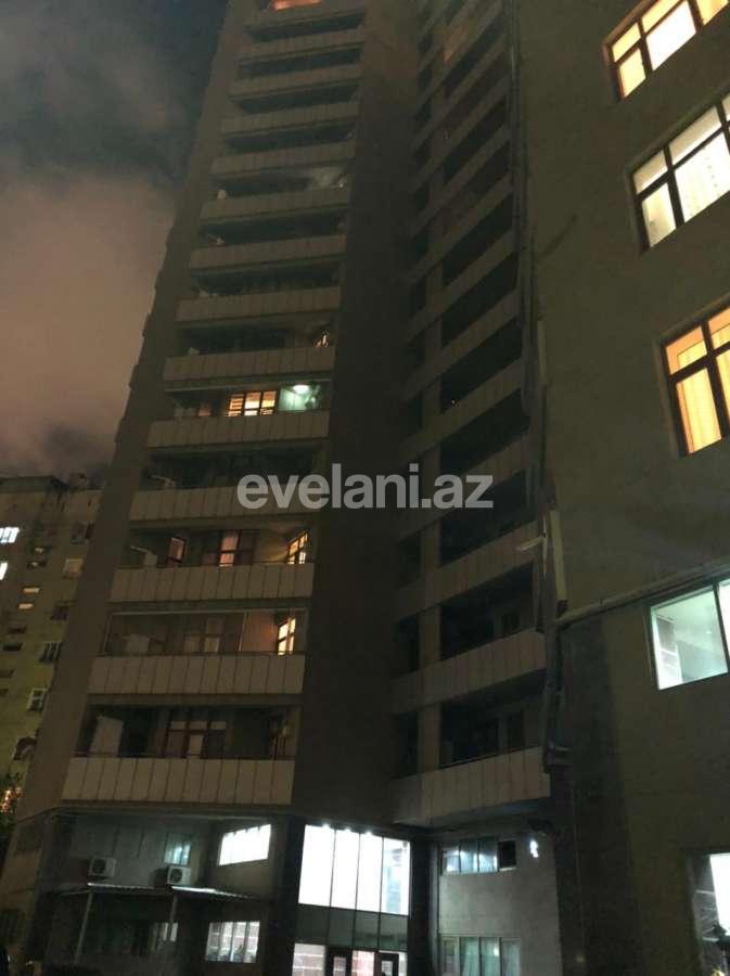 Satılır, yeni tikili, 4 otaqlı, 200 m², Elmlər Akademiyası m.