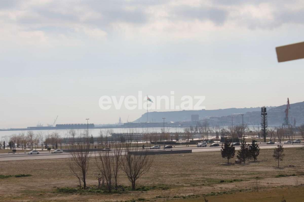 Sale, old building, 3 room, 70 m², Shah Ismail Khatai m.