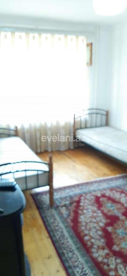 Rent, old building, 1 room, 30 m², Elmlar Akademiyası m.