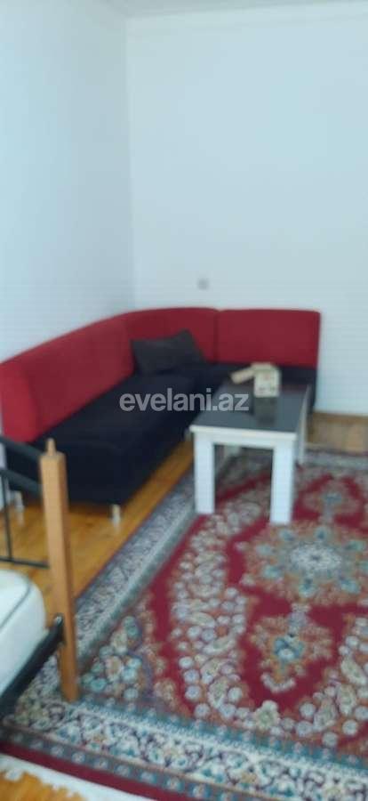 Rent, old building, 1 room, 30 m², Elmlar Akademiyası m.