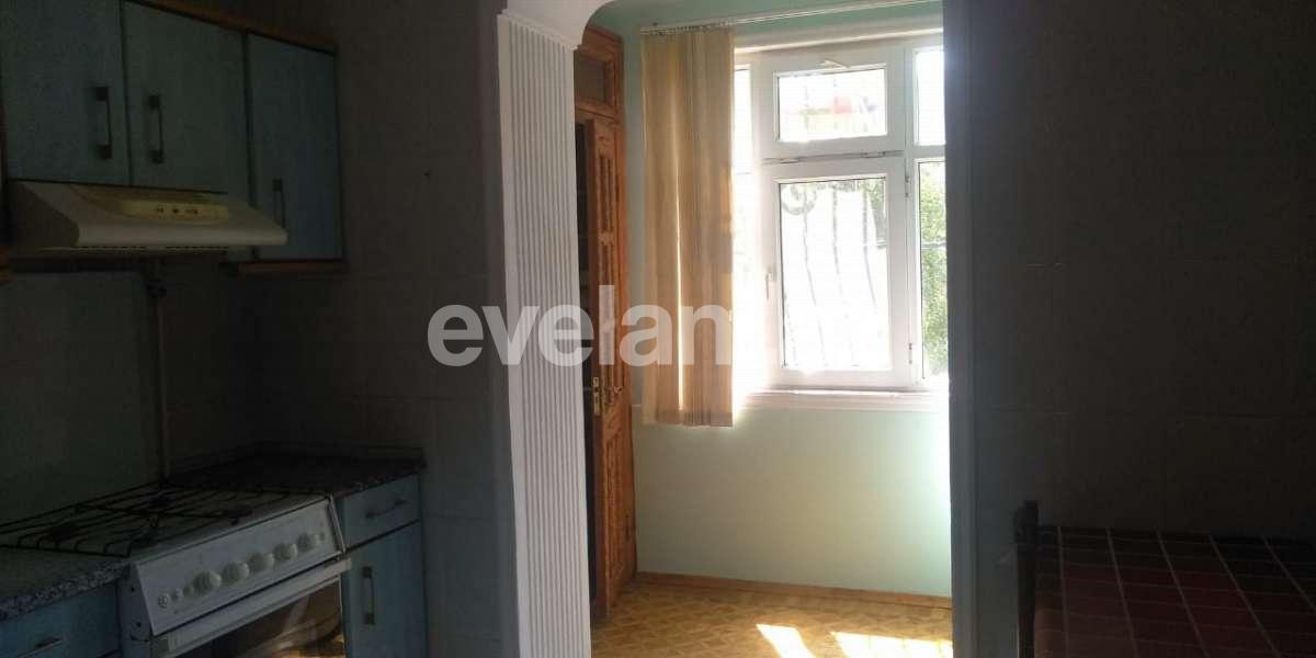 Satılır, köhnə tikili, 5 otaqlı, 130 m², Nəriman Nərimanov m.