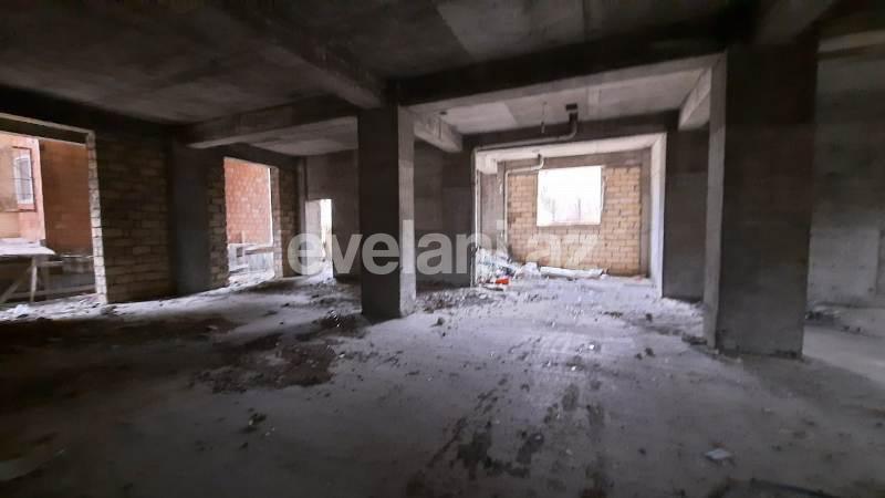 Sale, object, 520 m², Binagadi r.