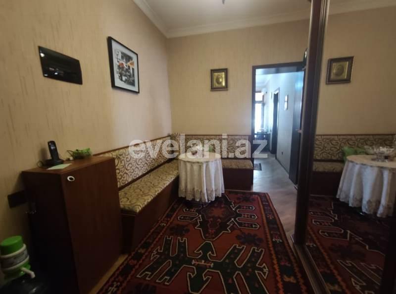 Satılır, köhnə tikili, 3 otaqlı, 68 m², 28 may m.