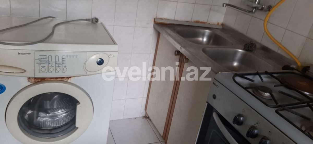 Rent, old building, 3 room, 70 m², Elmlar Akademiyası m.