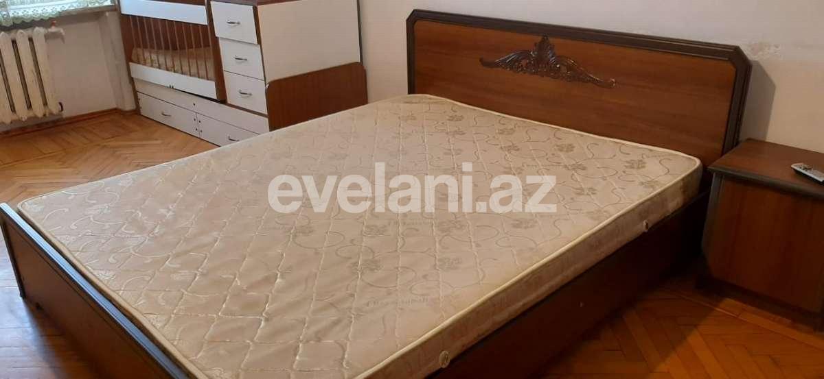 Rent, old building, 3 room, 70 m², Elmlar Akademiyası m.