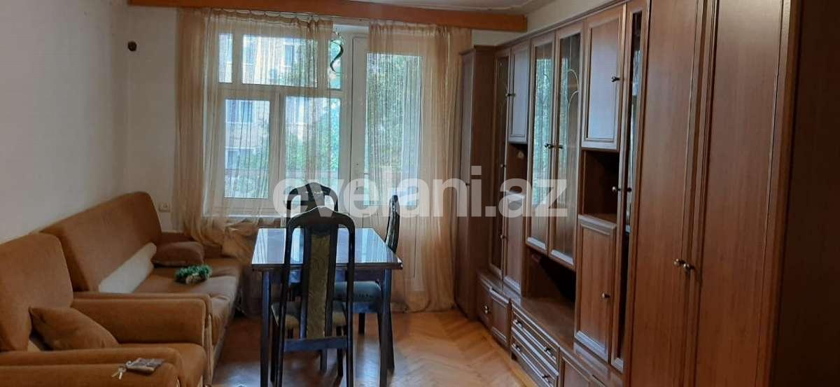 Rent, old building, 3 room, 70 m², Elmlar Akademiyası m.