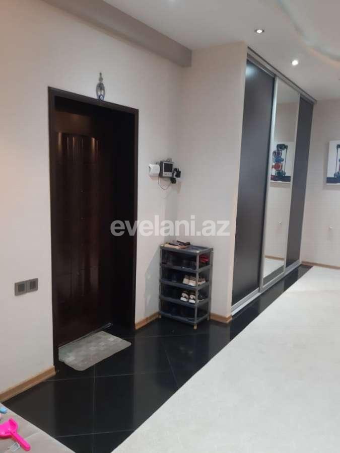 Satılır, yeni tikili, 3 otaqlı, 130 m², 8 Noyabr m.