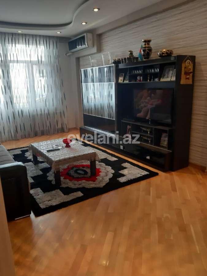 Satılır, yeni tikili, 3 otaqlı, 130 m², 8 Noyabr m.