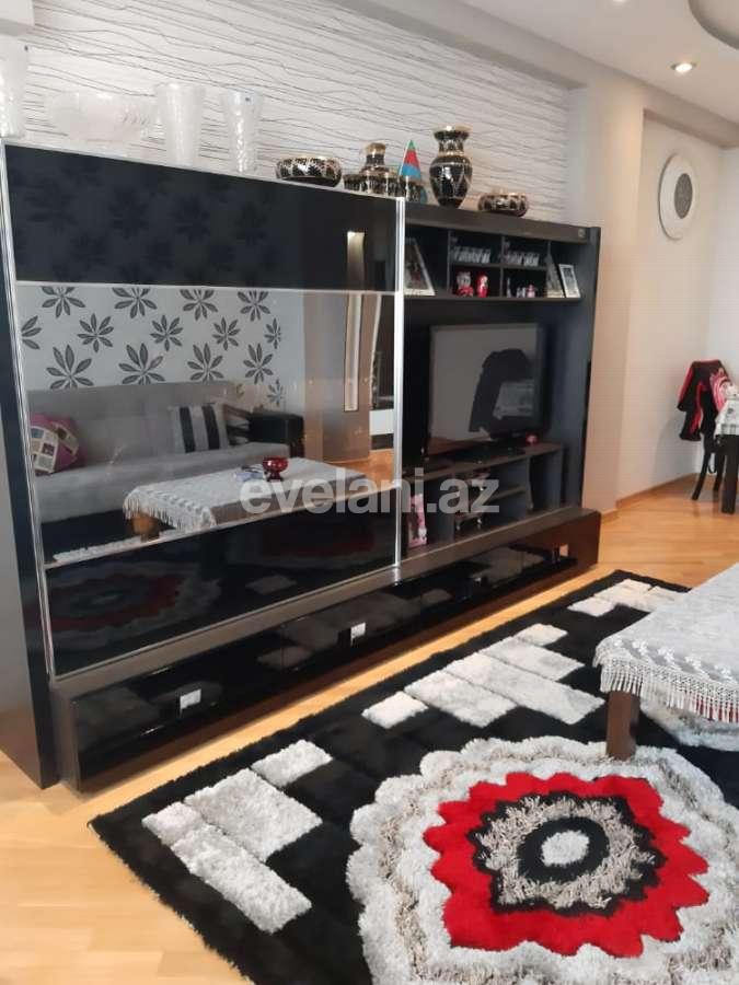 Satılır, yeni tikili, 3 otaqlı, 130 m², 8 Noyabr m.