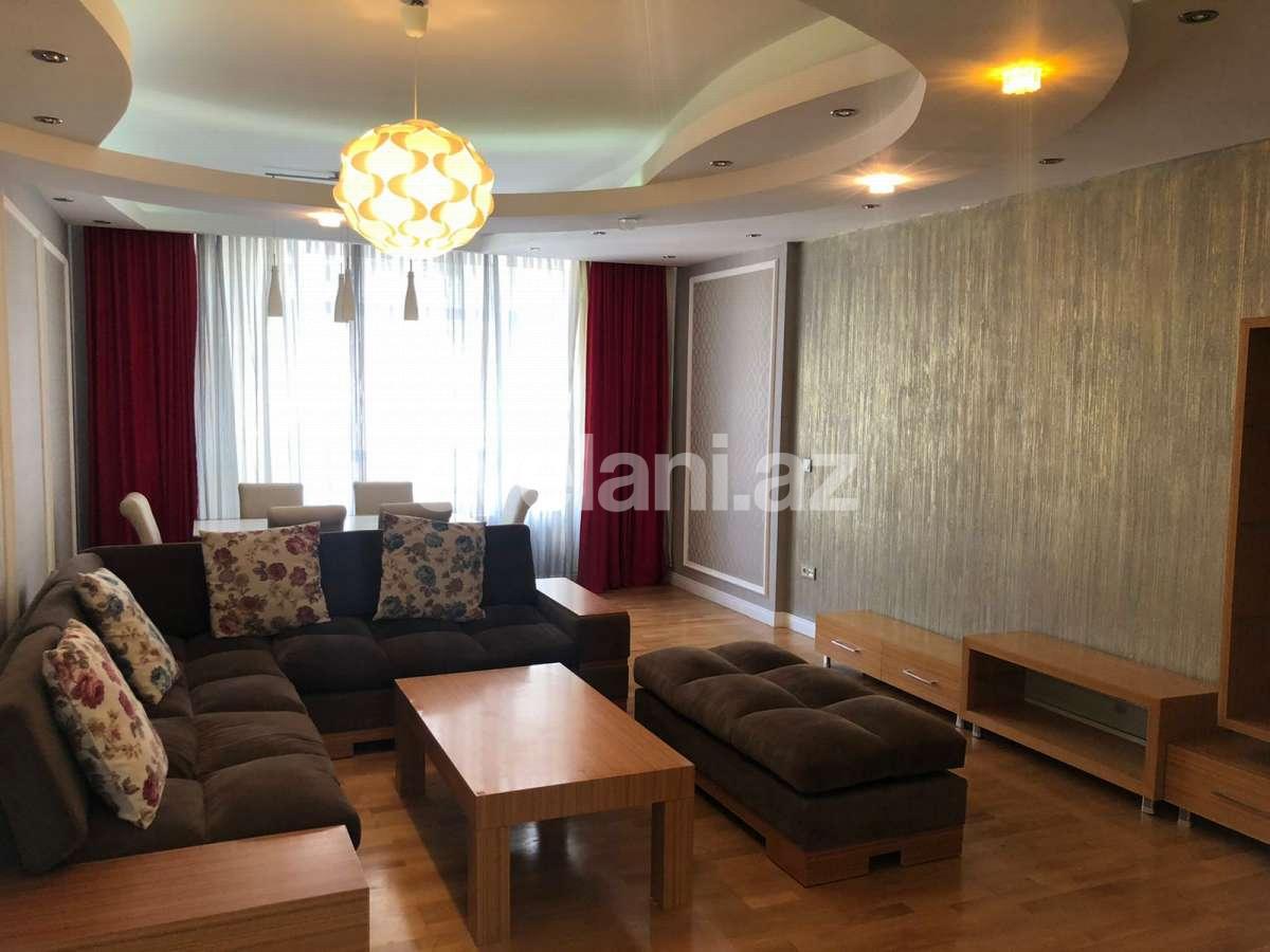 Satılır, yeni tikili, 3 otaqlı, 124 m², Şah İsmayıl Xətai m.