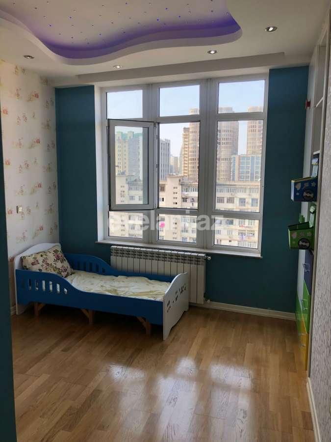 Satılır, yeni tikili, 3 otaqlı, 124 m², Şah İsmayıl Xətai m.