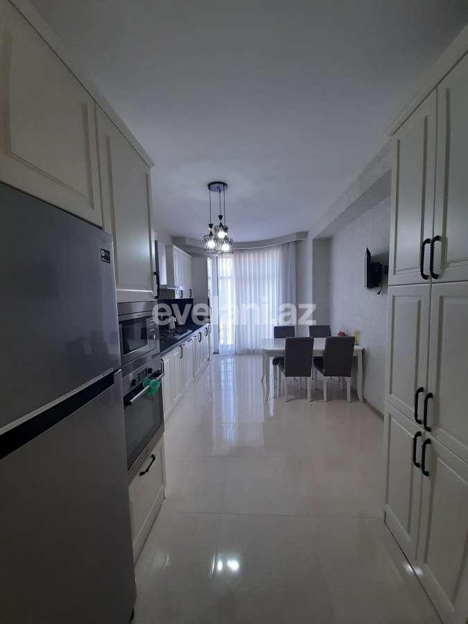 Satılır, yeni tikili, 3 otaqlı, 157 m², Şah İsmayıl Xətai m.