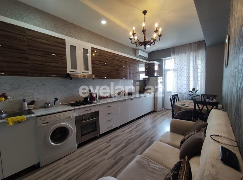 Satılır, yeni tikili, 2 otaqlı, 100 m², Qara Qarayev m.