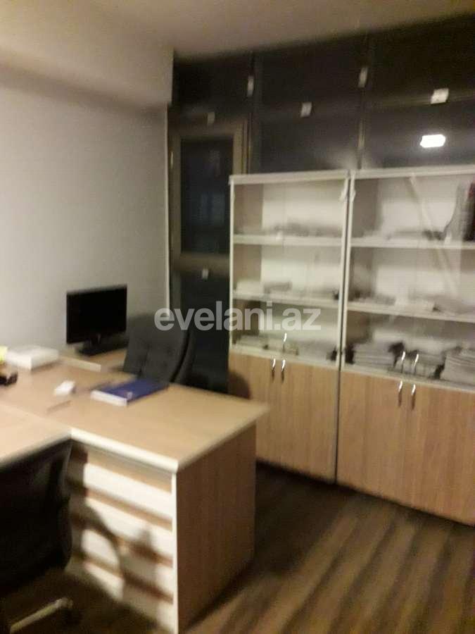 Продаётся, офис, 6-комнаты, 200 m², Элмляр Академиясы m.