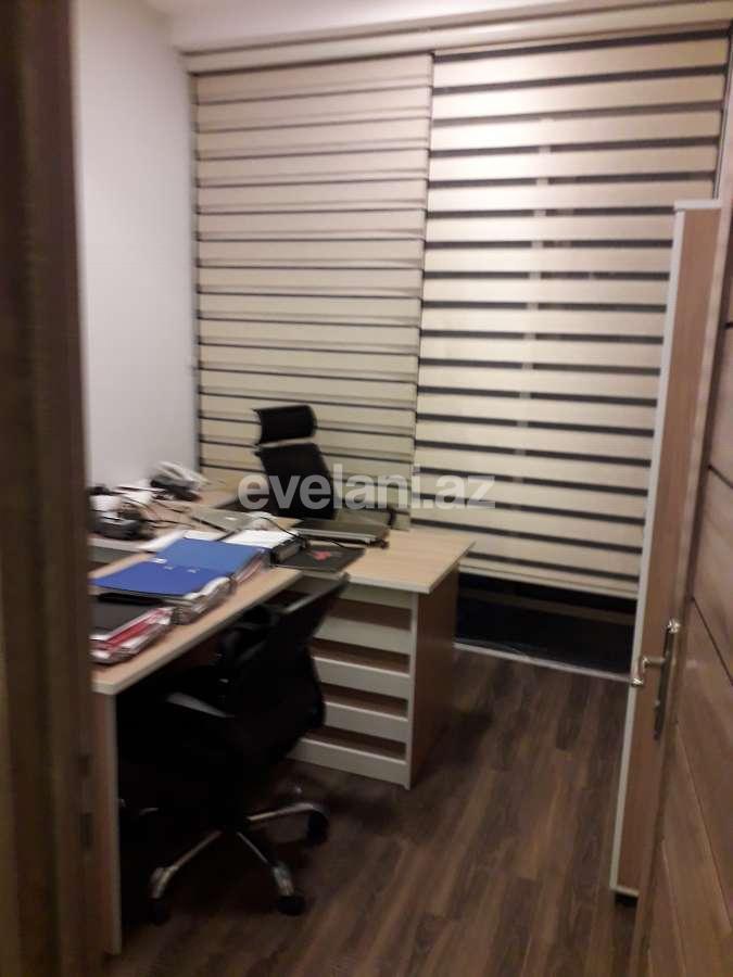 Продаётся, офис, 6-комнаты, 200 m², Элмляр Академиясы m.