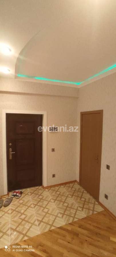 Kirayə verilir, yeni tikili, 3 otaqlı, 120 m², İnşaatçılar m.