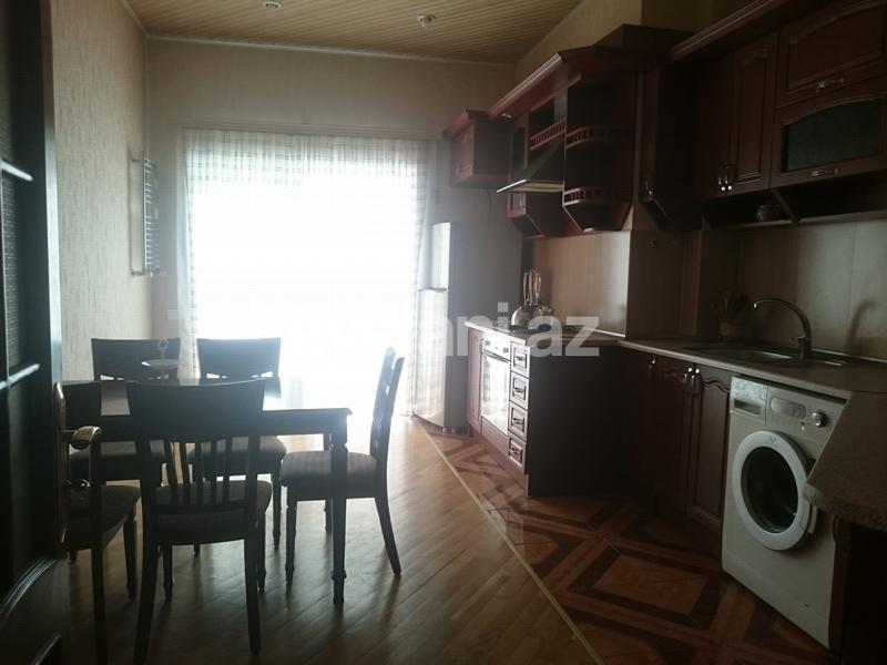 Kirayə verilir, yeni tikili, 3 otaqlı, 120 m², 28 may m.