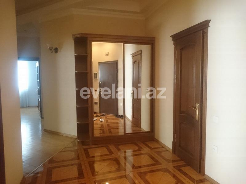 Kirayə verilir, yeni tikili, 3 otaqlı, 120 m², 28 may m.