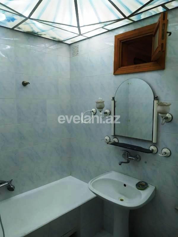 Rent, old building, 4 room, 115 m², 28 may m.