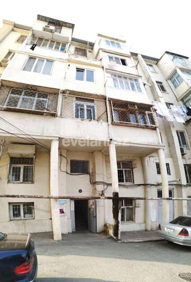 Rent, old building, 2 room, 40 m², Elmlar Akademiyası m.