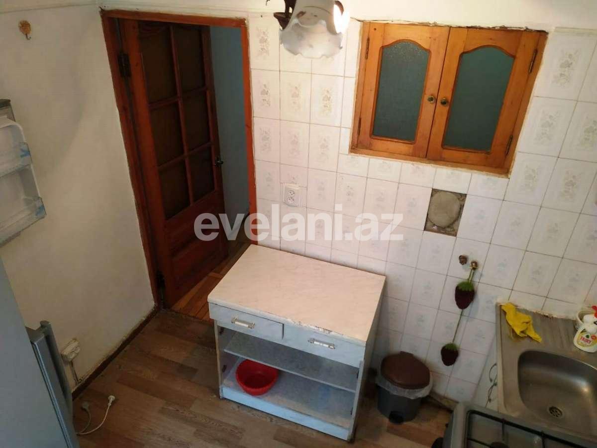 Rent, old building, 2 room, 40 m², Elmlar Akademiyası m.