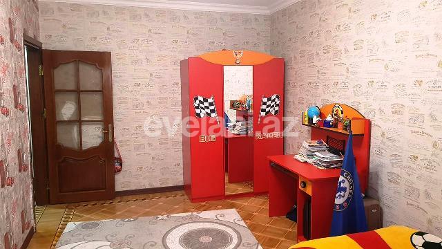 Satılır, köhnə tikili, 4 otaqlı, 120 m², Nəsimi m.